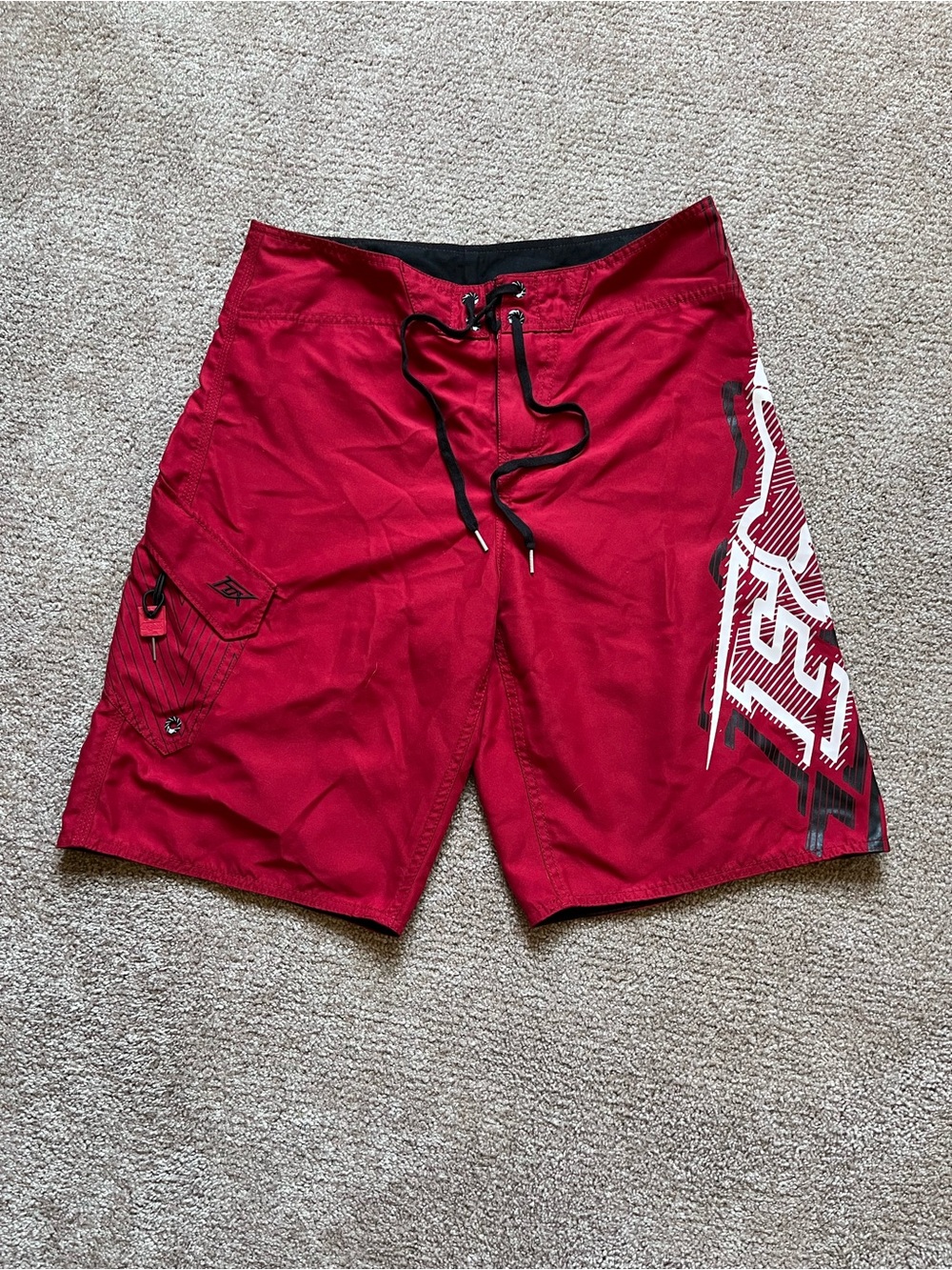 VTG 00’s / Y2K Fox Racing Men's Red Board Shorts
